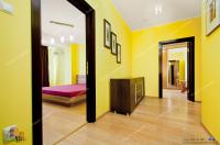 Se inchiriaza un apartament cu 3 camere situat in Galati, pe Faleza