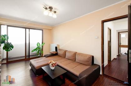 apartament decomandat cu 2 camere situat in Galati, Micro 18, pe strada Brailei