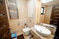 oferta de vanzare a unei vile superbe construita in stil mediteranean, amplasata intr-o zona exclusivista si foarte bine cotata a orasului Galati.