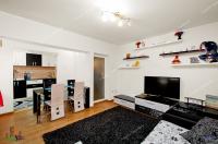 apartament decomandat cu 3 camere situat in Galati, cartier Micro 20