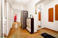 apartament decomandat cu 3 camere situat in Galati, cartier Micro 20