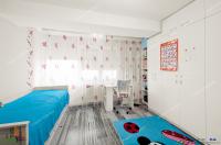 oferta de vanzare a unui apartament decomandat cu 3 camere situat in Galati, zona General
