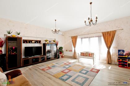 oferta de vanzare a unui apartament cu 4 camere situat in Galati pe str G. Cosbuc colt cu str Basarabiei