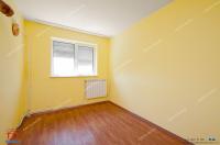 apartament spatios cu 3 camere decomandate situat in Galati, zona Piata Centrala (str.N.Balcescu)