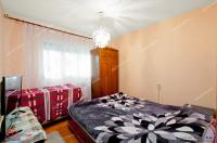 apartament semidecomandat cu 3 camere situat in Galati, cartierul Micro 21 pe str.Victor Valcovici