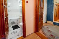 apartament semidecomandat cu 3 camere situat in Galati, cartierul Micro 21 pe str.Victor Valcovici