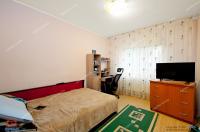 apartament decomandat cu 4 camere situat la parterul unui bloc cu 4 etaje din Galati, in cartierul IC Frimu