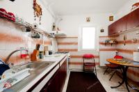 apartament  decomandat cu 2 camere aflat in Galati, cartierul Micro 20