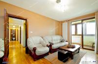 Apartamentul decomandat cu 3 camere in discutie se vinde in Galati, Str Otelarilor, cartier Micro 19