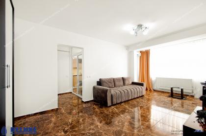 oferta de inchiriere a unui apartament cu 2 camere situat in Galati, zona Tiglina 2, la M-uri