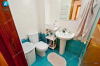 oferta de inchiriere a unui apartament decomandat cu 3 camere situat in Galati, Tiglina 1