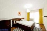 oferta de inchiriere a unui apartament cu 3 camere situat in Galati, zona centrala, pe Str Gradina Veche.