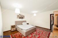 oferta de inchiriere a unui apartament cu 3 camere situat in Galati, zona centrala, pe Str Gradina Veche.