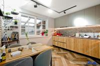 vand vila situata in Galati, Str Traian