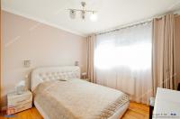 oferta de vanzare a unui apartament cu 3 camere  situat in Galati, cartier Micro 19, la capatul troleului