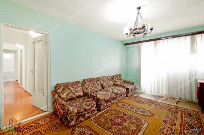 apartament spațios cu 4 camere decomandat