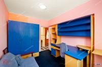 apartament spatios cu 3 camere decomandate