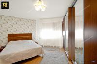 oferta de vanzare a unui apartament spatios cu 3 camere