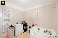 oferta de vanzare a unui apartament spatios cu 3 camere