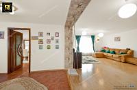 oferta de vanzare a unui apartament spatios cu 3 camere