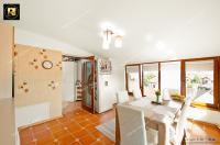 oferta de vanzare a unui apartament spatios cu 3 camere