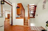 oferta de vanzare a unui apartament spatios cu 3 camere
