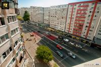 apartament cu 4 camere decomandate situat in Galati, cartier Micro 18 pe blv.Brailei