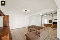 oferta de vanzare a unui apartament spatios cu 2 camere  situat in Galati, chiar langa Piata din Micro 17