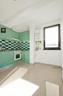 oferta de vanzare a unui apartament spatios cu 2 camere  situat in Galati, chiar langa Piata din Micro 17