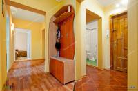 apartament cu 3 camere, decomandat, situat in Galati, pe Str. Siderurgiștilor