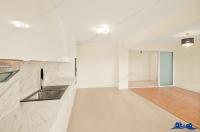 oferta de vanzare a unui apartament decomandat cu 3 camere situat in Braila, Calea Calarasilor