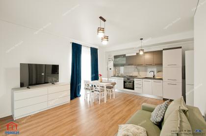 închiriere apartament cu 3 camere decomandat, situat în Galati, ansamblul Luxury Residence – Tiglina 1