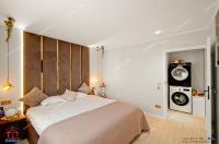 apartament cu 3 camere decomandate situat în Galati, cartierul Micro 20, pe strada Furnaliștilor, în imediata apropiere a restaurantului „Doi Cocoși”