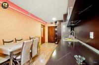 oferta de vanzare a unui apartament cu 3 camere semi-decomandate, tip confort 1, situat in cartier Micro 19