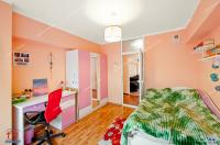 oferta de vanzare a unui apartament cu 4 camere decomandate, situat în Galați – Micro 20