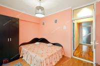 oferta de vanzare a unui apartament cu 4 camere decomandate, situat în Galați – Micro 20