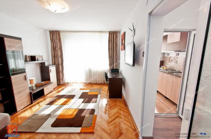 oferta de închiriere a unui apartament decomandat cu o camera situat in Galati, zona Centru - Cosoreanu, str. N. Balcescu