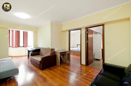 apartament spatios cu 2 camere decomandate, situat in Galati, zona Piata Centrala