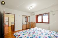apartament spatios cu 2 camere decomandate, situat in Galati, zona Piata Centrala